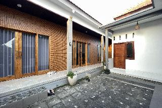 Zee House By Zuzu