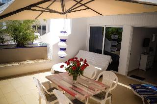 Room Room