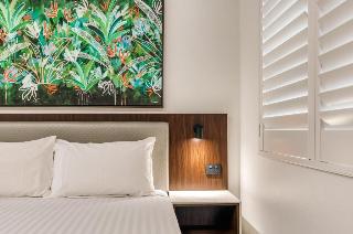 Palms City Resort