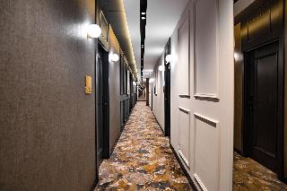 Black Gallo Residences
