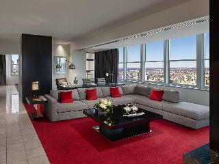 Loews Philadelphia