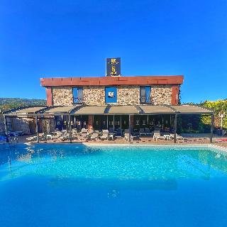 X Sapanca Hotel