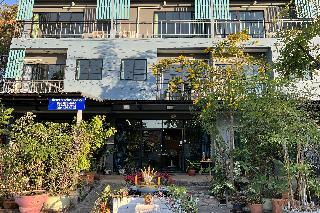 V Tharm Hotel