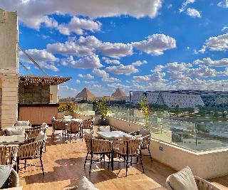 New Museum, Pyramids Inn