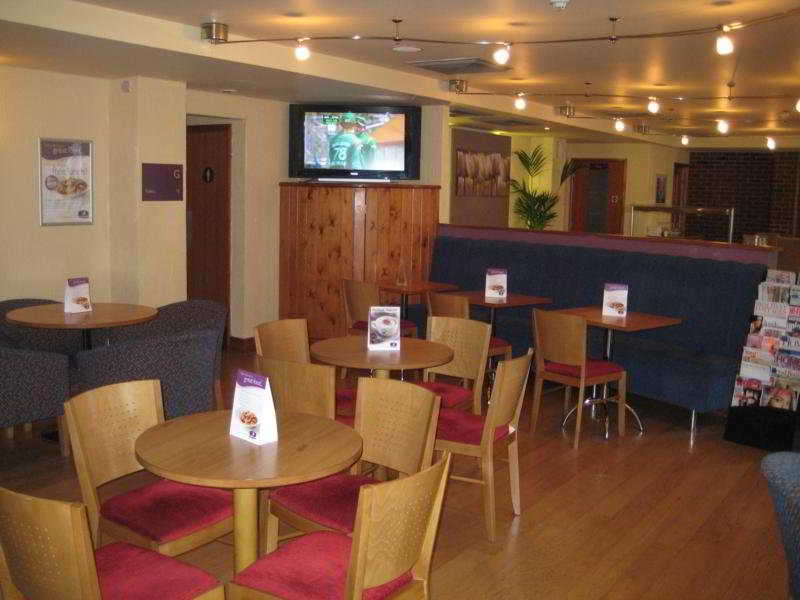 Bar
 di Premier Inn London Elstree