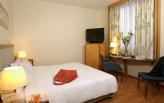 Room thumbnail 17