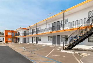 Rodeway Inn & Suites North Hollywood Burbank Airpo