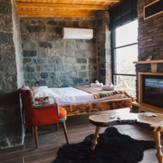 Madağ Bungalov