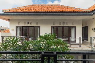 Azalea Homestay & Villa