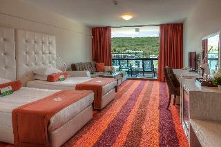 International Hotel Casino & Tower Suites