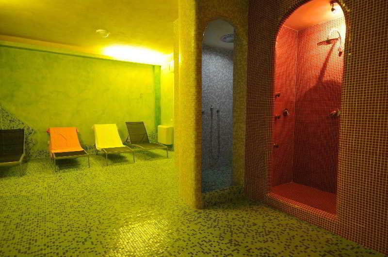 Sports and Entertainment
 di Residence Cleo