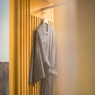 Room thumbnail 50