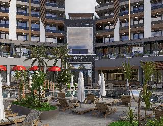 Almaris Resort Hotel