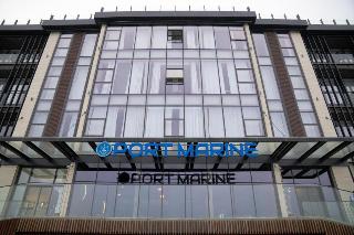 Port Marine Hotel