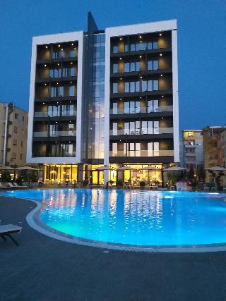 Supreme Hotel