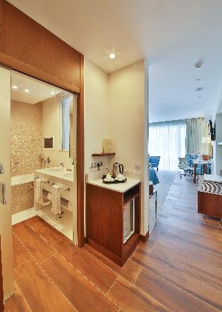 Room Room