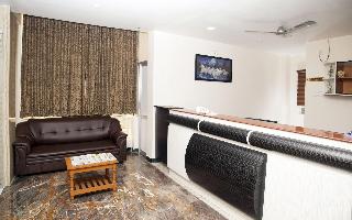 Hotel Rathnavel Towers