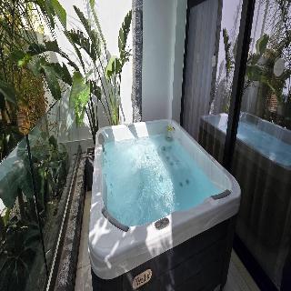 Beach Walk Luxury Suites