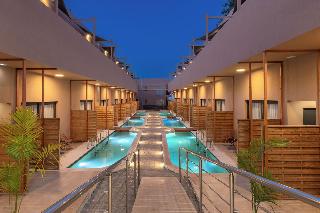 Golden Bee Lifestyle Hotel