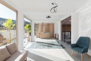 Golden Bee Lifestyle Hotel