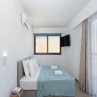 Golden Bee Lifestyle Hotel