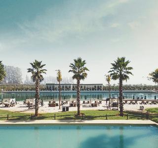 Boa Vista Surf Lodge