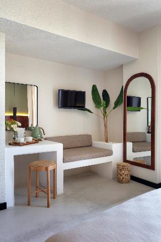 Zoi Cunda Otel