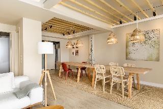 Infinity & Beyond by Halu! - Seafront Apartments, ,