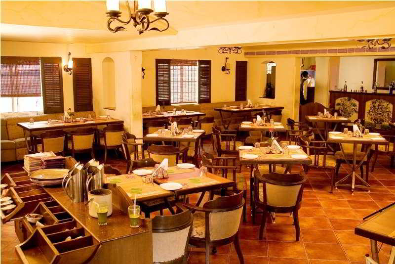 Nandhana Grand - Restaurant