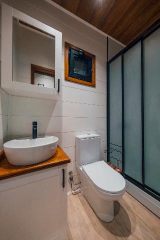 Room Room
