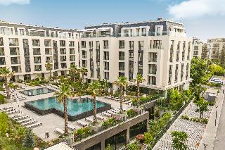 Azur Premium Resort