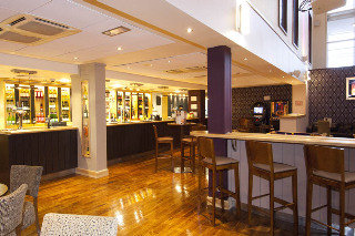 Bar
 di Premier Inn Heathrow Airport (Bath Road)