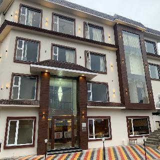Mastiff Hotel Dalhousie by OTHPL