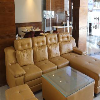 Mastiff Hotel Dalhousie by OTHPL