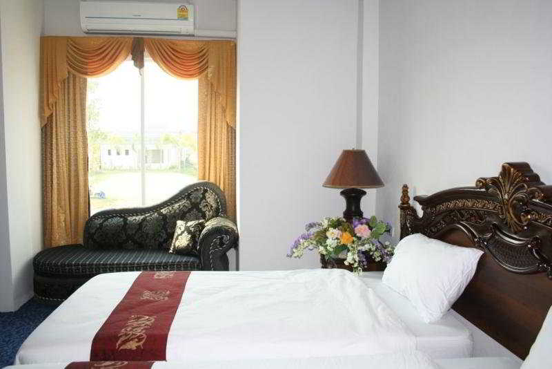 Room thumbnail 1
