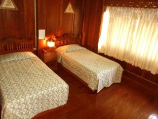 Room thumbnail 3