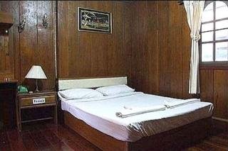 Room thumbnail 4