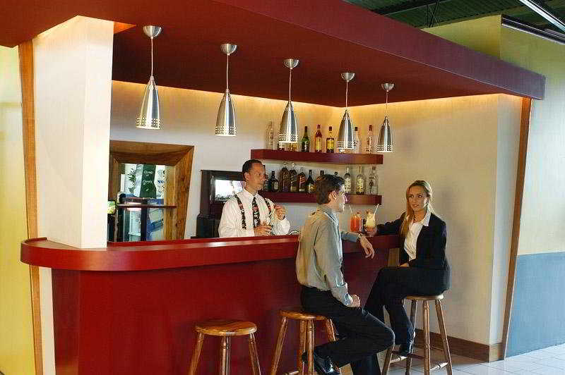 Bar
 di Garden Court Express San Jose Downtown