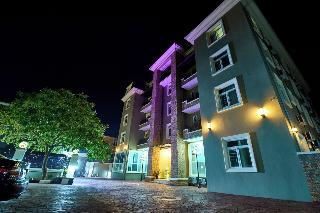 Double D Luxury Apartments
