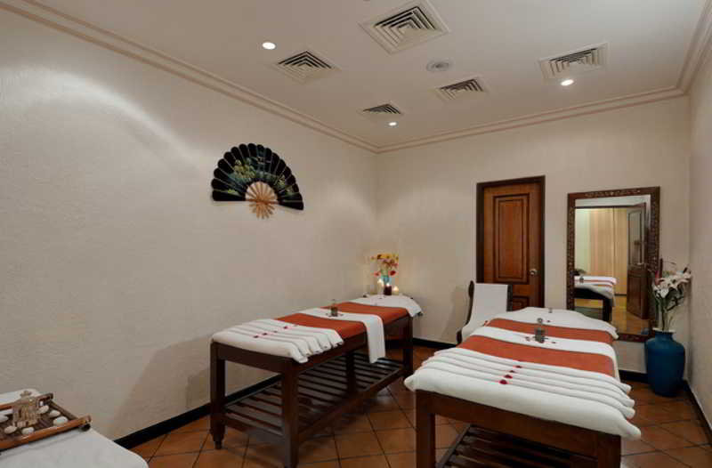 Golden Palms Hotel and Spa Bangalore - Sport