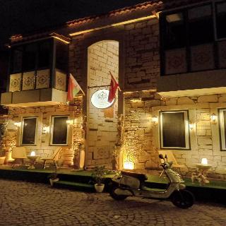 Lamur Otel