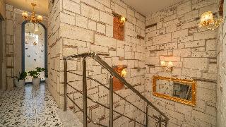 Lamur Otel