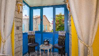 Lamur Otel