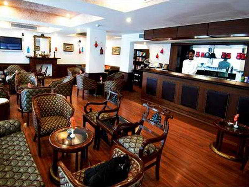 Ashok Country Resort - Bar