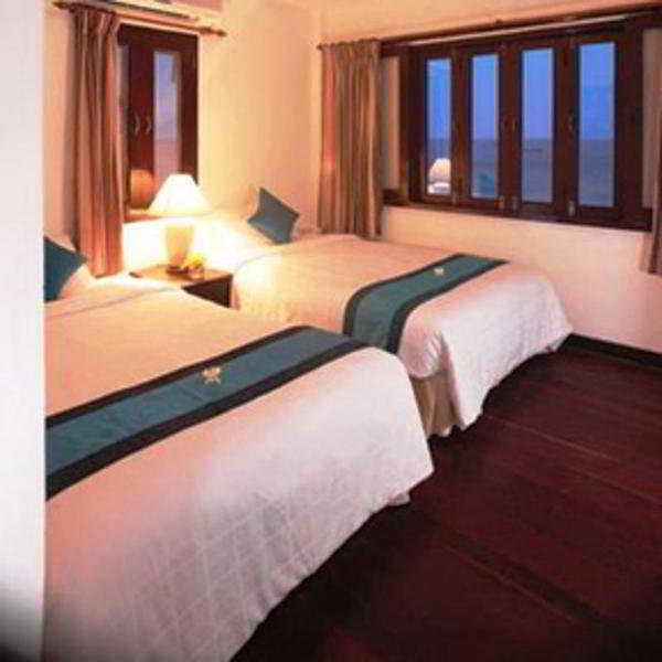 Room thumbnail 1