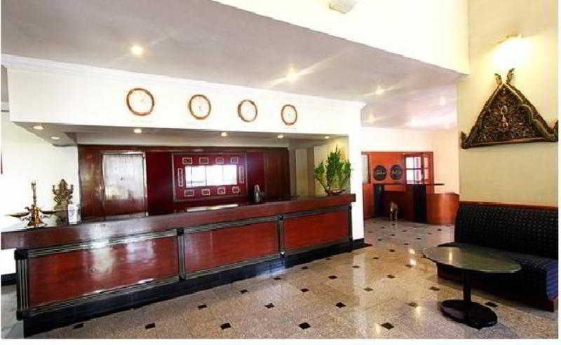 Lobby
 di Quality Inn Regency Pune