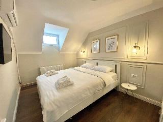 Moise House Kosher Aparthotel