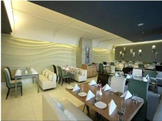Restaurant
 di St Laurn Suites Pune