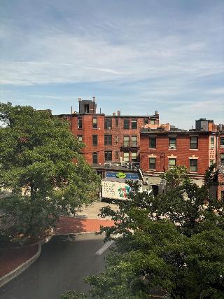 Iris Hotel Boston