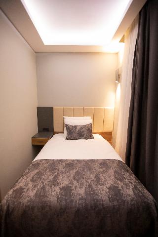 Divares Luxury Hotel